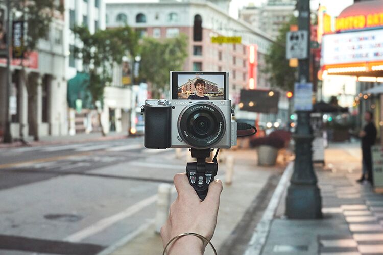 Máy Ảnh Sony Alpha A6100 Kit 16-50mm (Bạc) - Hàng Chính Hãng Máy Ảnh Sony Alpha A6100 Kit 16-50mm (Bạc) - Hàng Chính Hãng