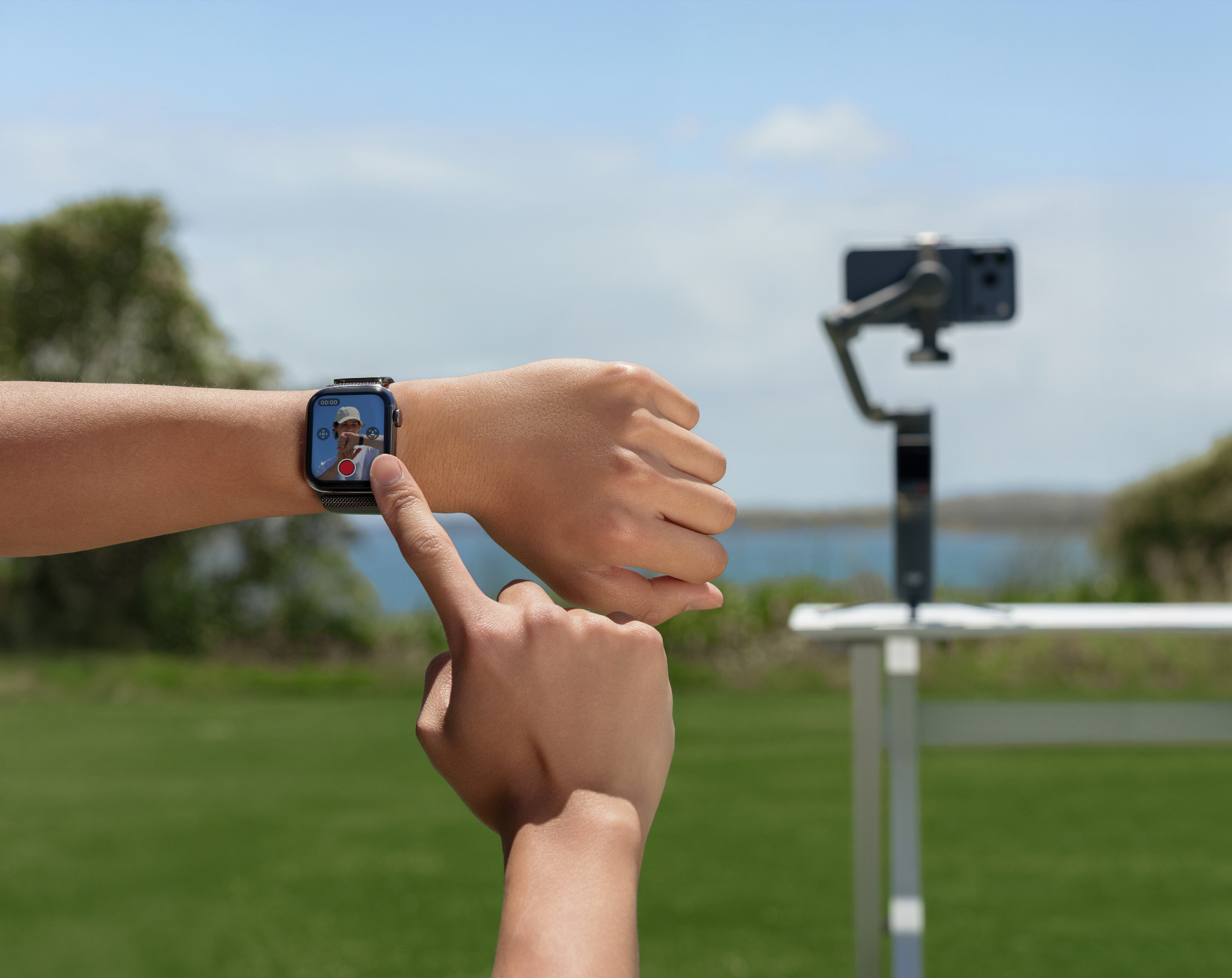 Gimbal-DJI-Osmo-Mobile-8P-Chinh-Hang-9.jpg?v=1778294006