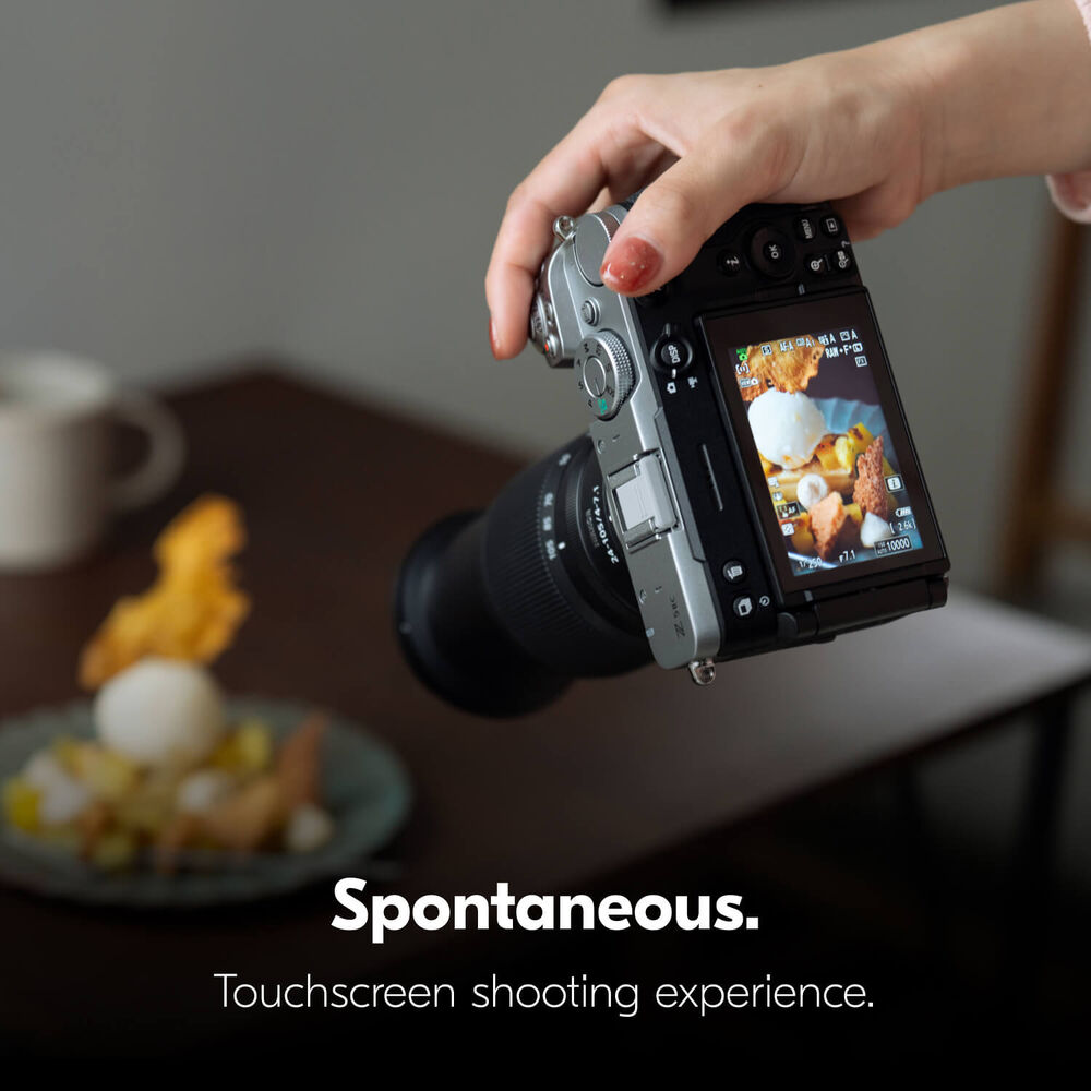 May-anh-Nikon-Z5IIC-Body-Chinh-Hang-4.jpg?v=1792827400