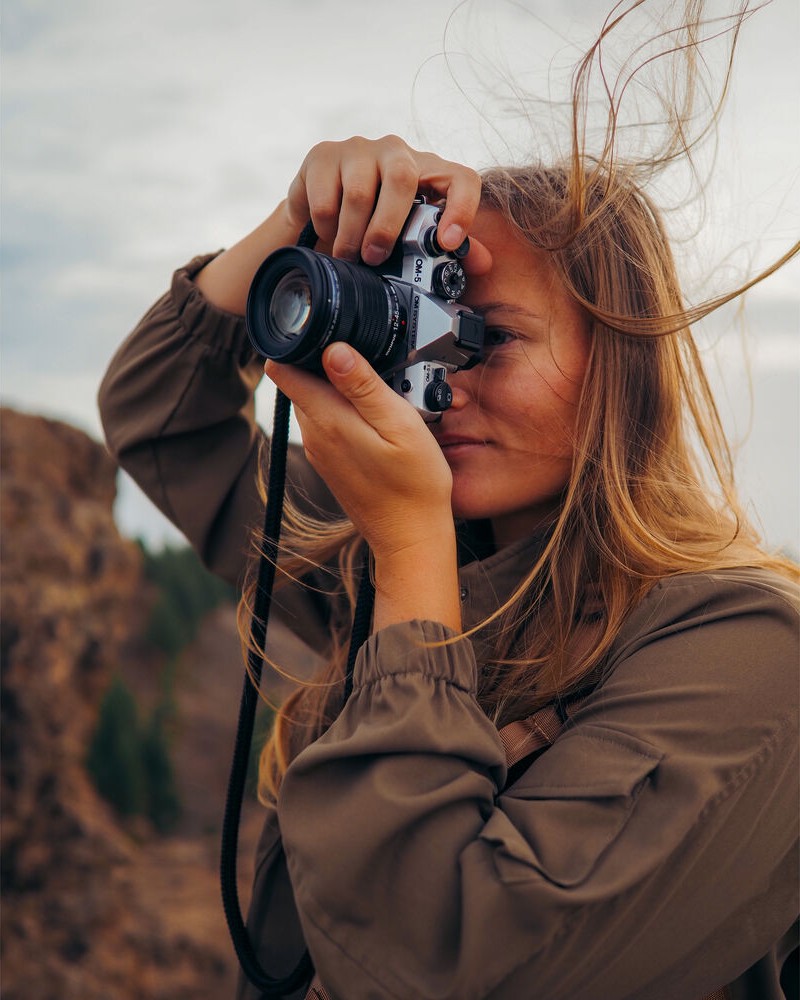 May-anh-OM-SYSTEM-OM-5-Mark-II-Chinh-Hang-4.jpg?v=1774604550