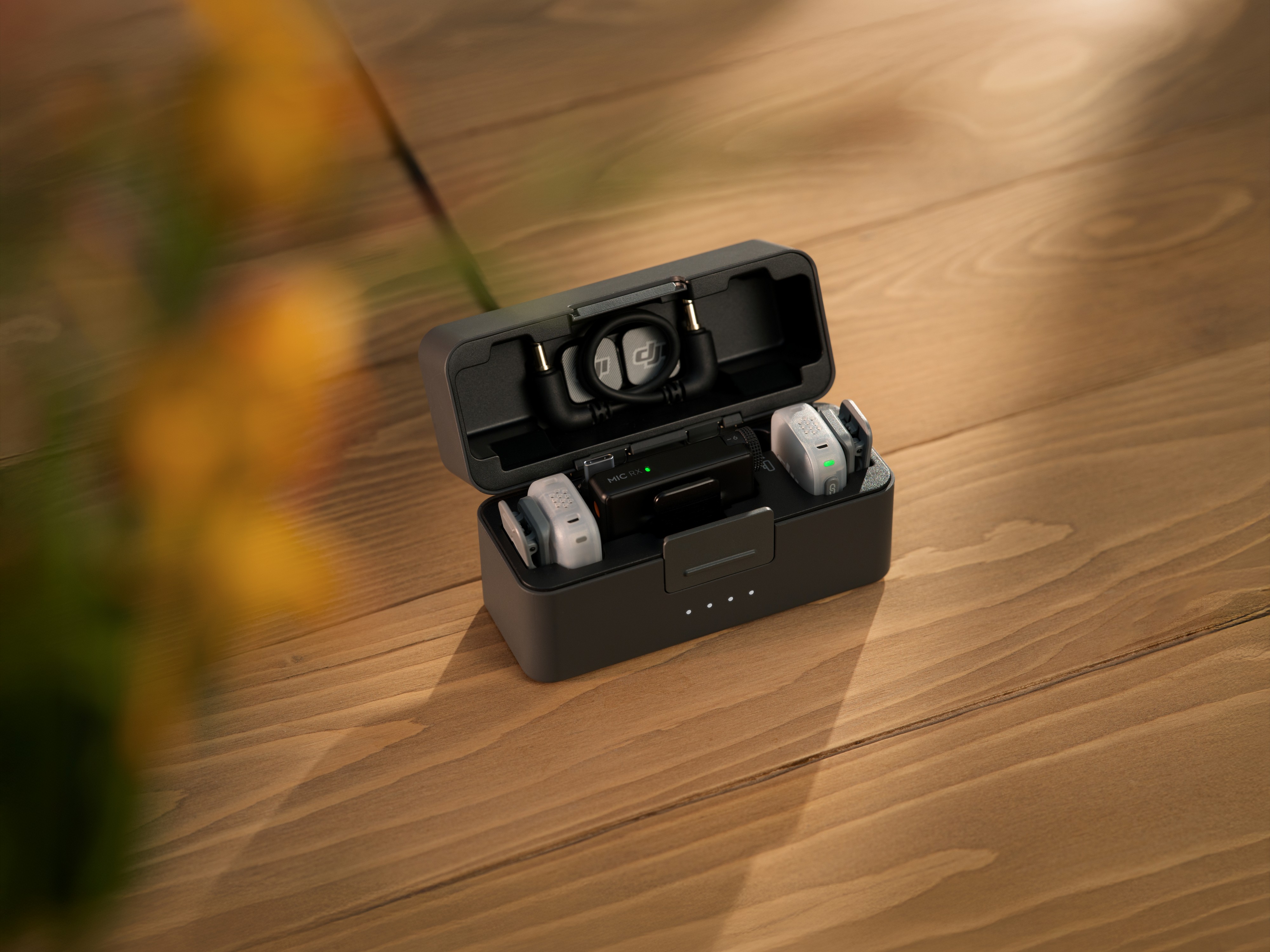 Microphone-DJI-Mic-Mini-2-Chinh-Hang-4.jpg?v=1777445177