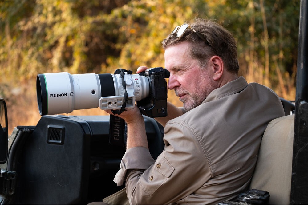 Ong-kinh-Fujinon-XF-400mm-F4-5-R-LM-OIS-WR-Chinh-Hang-4.jpg?v=1790959116