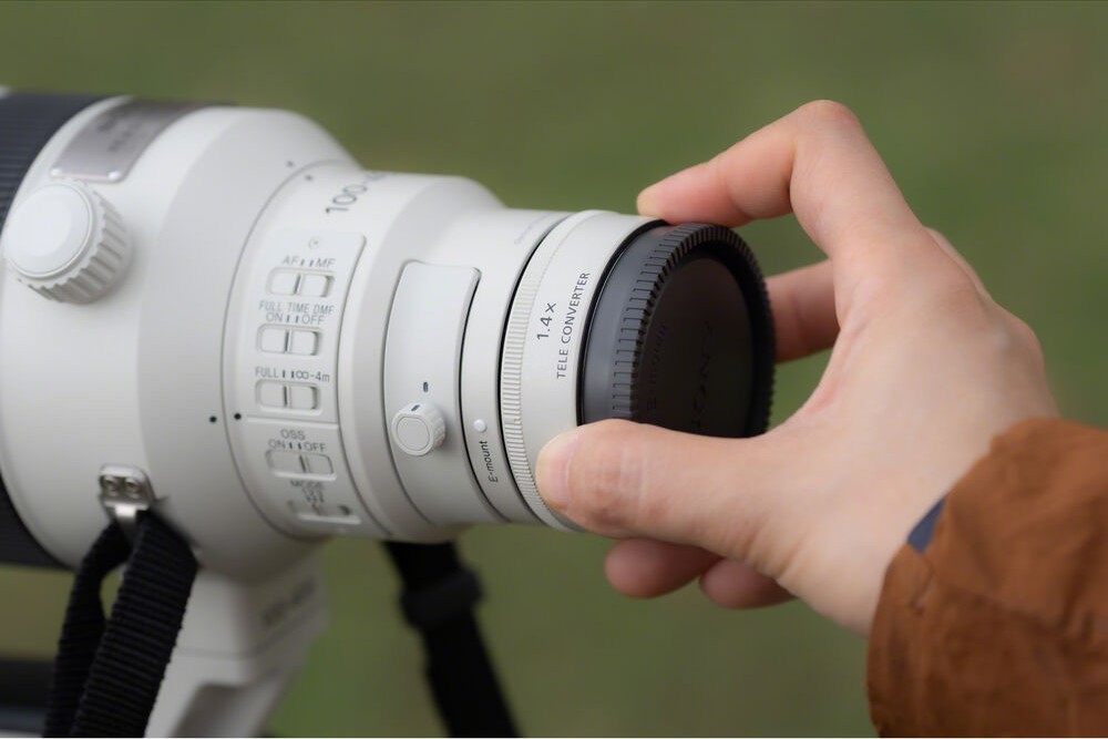 Sony-FE-100-400mm-F4-5-GM-OSS-SEL100400MC-Chinh-Hang-5.jpg?v=1778756139