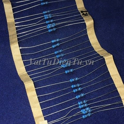 Điện trở 6.8K 0.25W (6K8 1/4W) sai số 1%