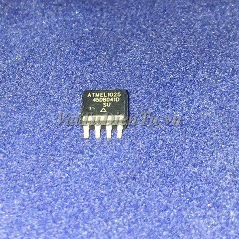 AT45DB041D SOP-8