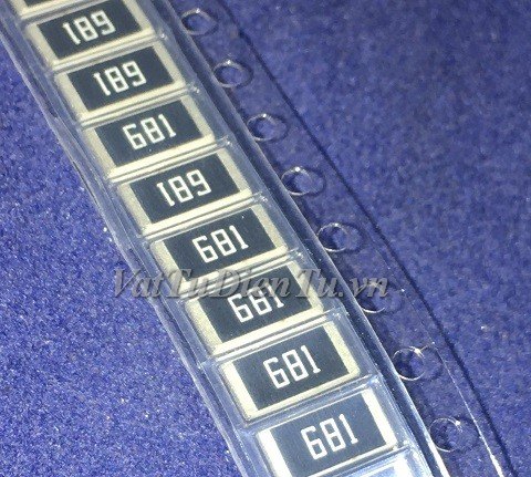 Điện trở 680R 1W 680R dán 2512 680R 1W (L6.35×W3.2mm) sai số 5%;