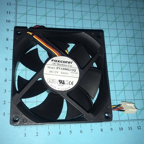 Ventola Di Raffreddamento FOXCONN 80x80x25mm 4 Pin – 12V 0.65A Per PC E Server
