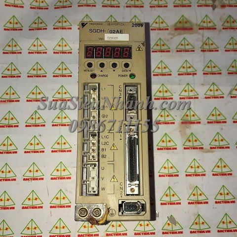 SGDH-02AE AC SERVO DRIVER 0.2kW YASKAWA (HTM)