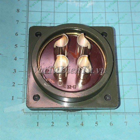 MR-PWCNS3 MS3102A32-17P MS3102A 32-17P Ổ cắm 4 chân SOCKET 4Pin ổ cắm servo motor 4Pin