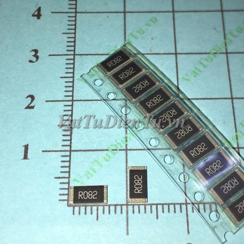 Điện trở 0.082R 1W 0.082R dán 2512 0.082R 1W (L6.35×W3.2mm) sai số 5%