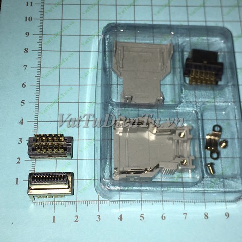 PCR-E20FA PCR-V20LA PCR-S20FS20 Đầu cắm SERVO Mitsubishi FANUC 20 chân