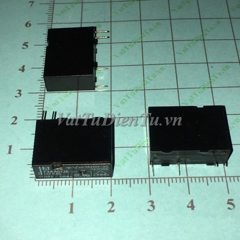 F3AA012E Rơ le 5A 12V 4P