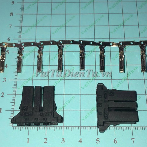 Header AMP D-3Z 3pins kèm giăm cắm 3-178128-3