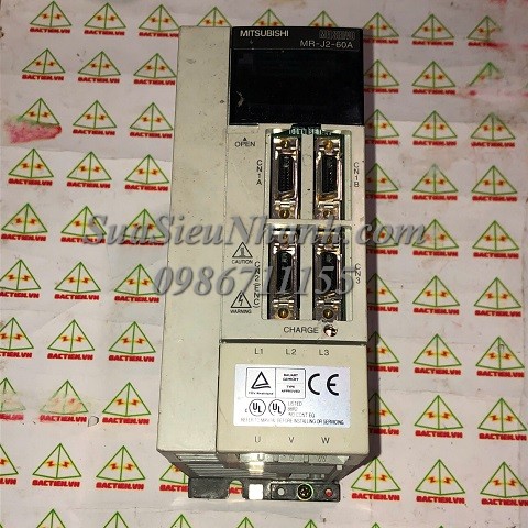 MR-J2-60A AC SERVO DRIVER 600W MITSUBISHI (HTM)