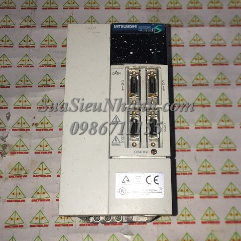 MR-J2S-350A AC SERVO DRIVER MITSUBISHI 3.5kW (HTM)