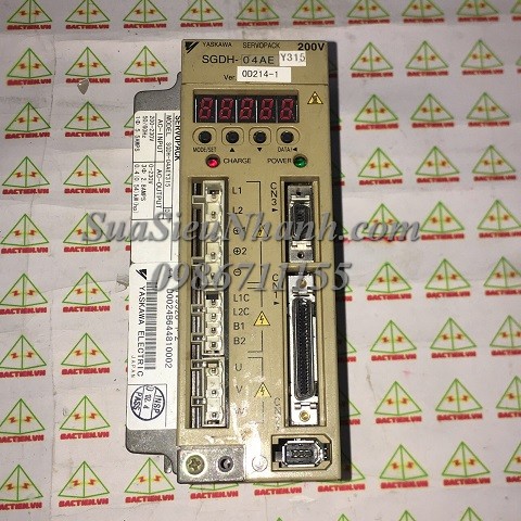 SGDH-04AEY315 0002 AC SERVER DRIVER YASKAWA 0.4 ( 0.54 ) kW (TM)