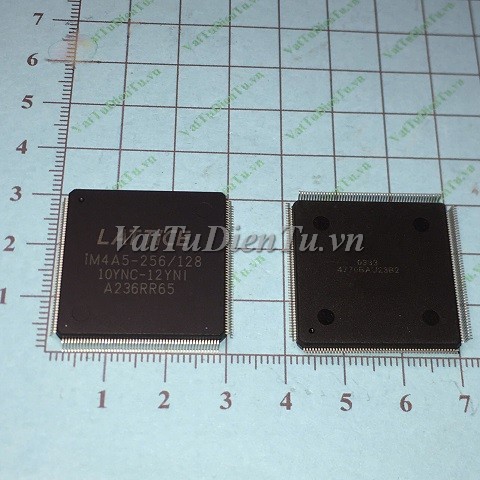 IM4A5-256-128-10YNC-12YNI-QFP208-IC_IM4A5-256-128-10YNC-12YNI.JPG