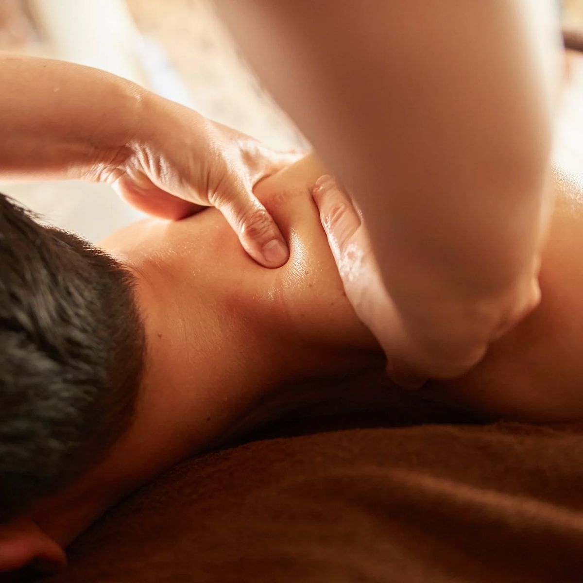 8 lợi ích của massage body giúp cơ thể khỏe mạnh thư giãn