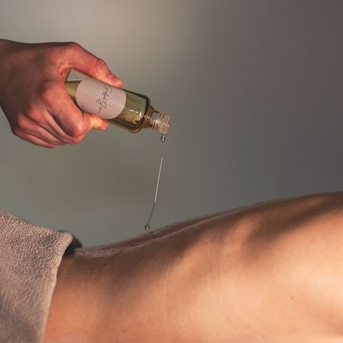 Bỏ túi 5 địa chỉ massage nuru Trần Nguyên Hãn sở hữu dàn KTV xinh tươi