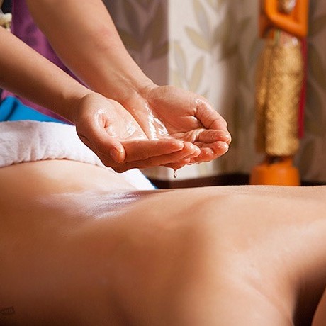 Điểm massage Lý Thường Kiệt giúp xua tan mỏi mệt nhanh