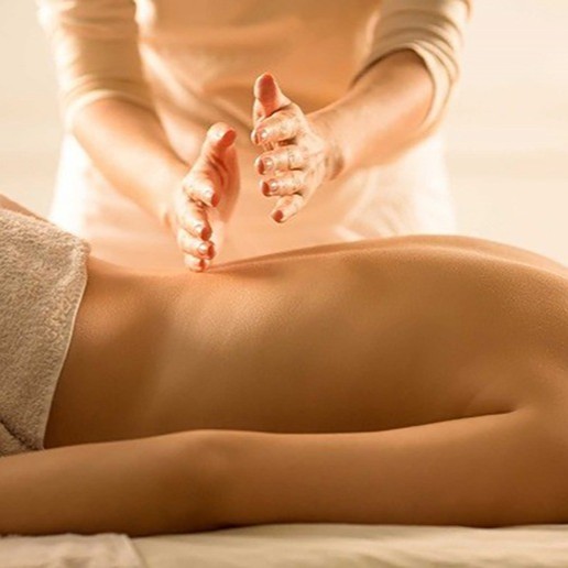 Massage Thụy Điển là gì? Lợi ích và kỹ thuật phổ biến
