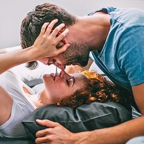 Tần Suất Quan Hệ Bao Nhiêu Là Đủ? Góc Nhìn Khoa Học Từ A-Z