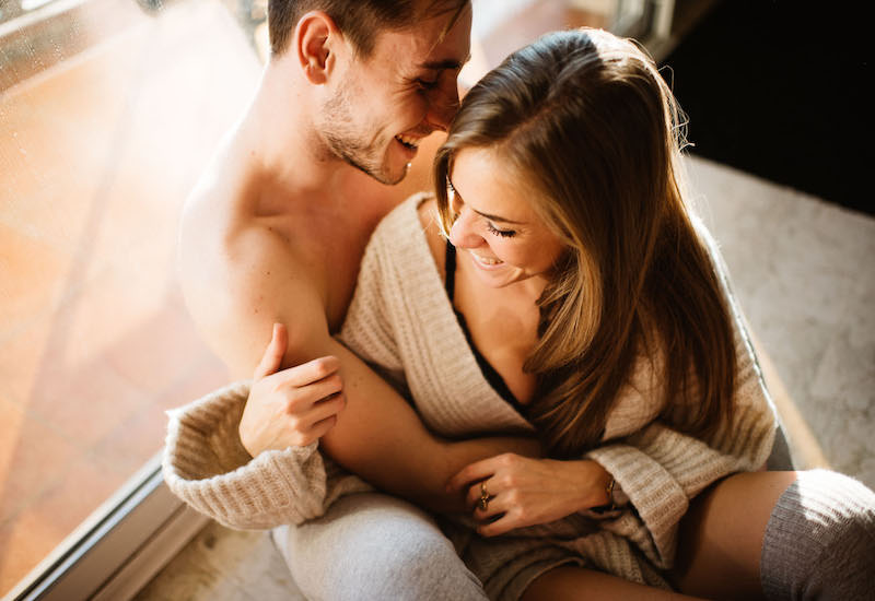Một số dấu hiệu nhận biết ham muốn của đàn ông khi yêu