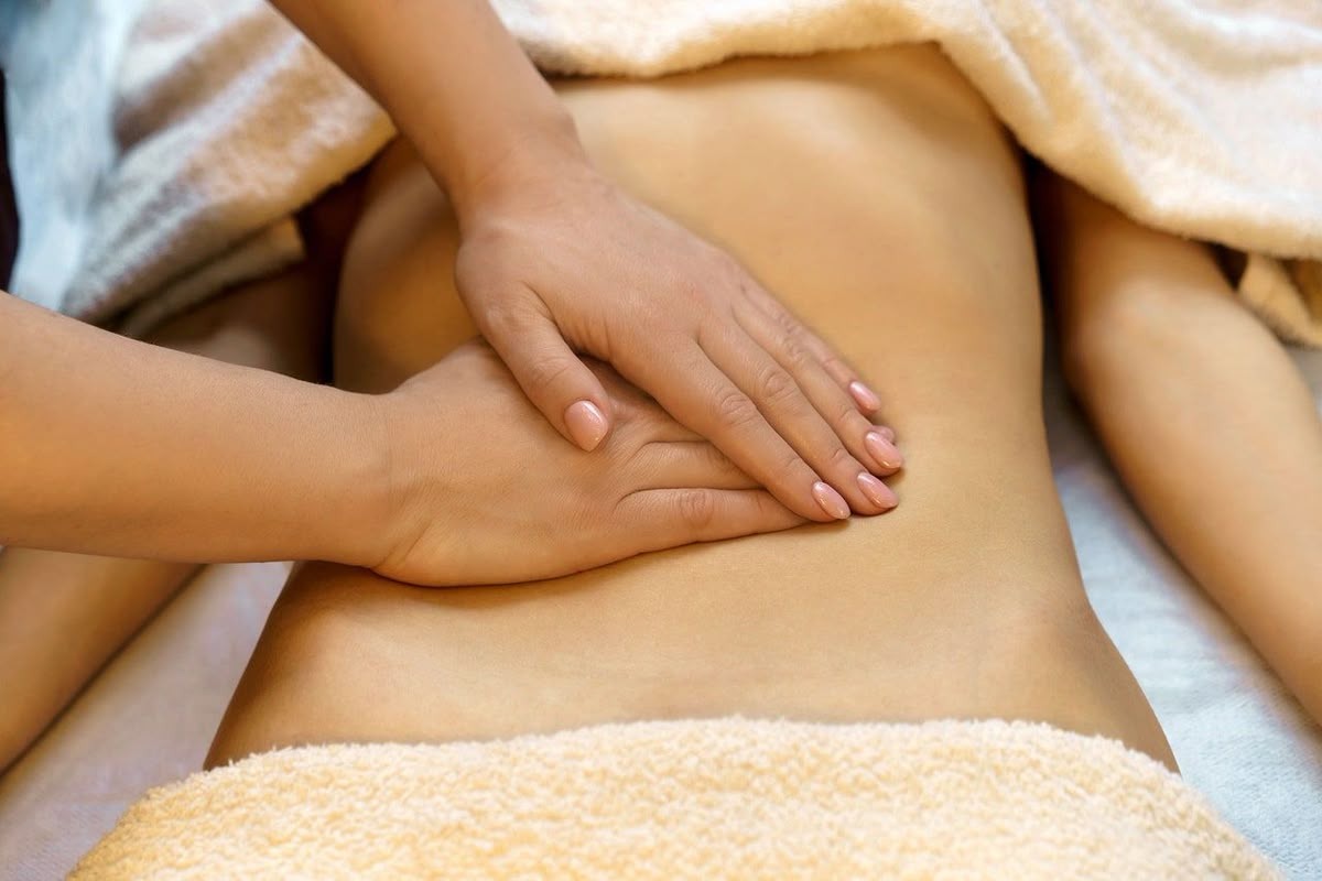 Thực hư của việc massage bụng giúp giảm mỡ