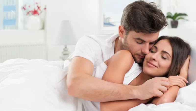 Đã dùng thuốc tránh thai có cần dùng bao cao su không?