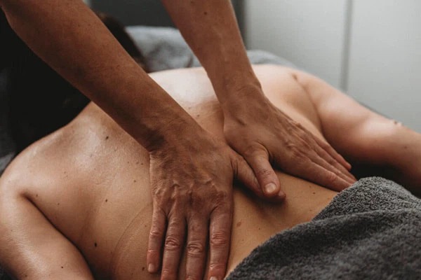 Massage Ấn Độ là gì?