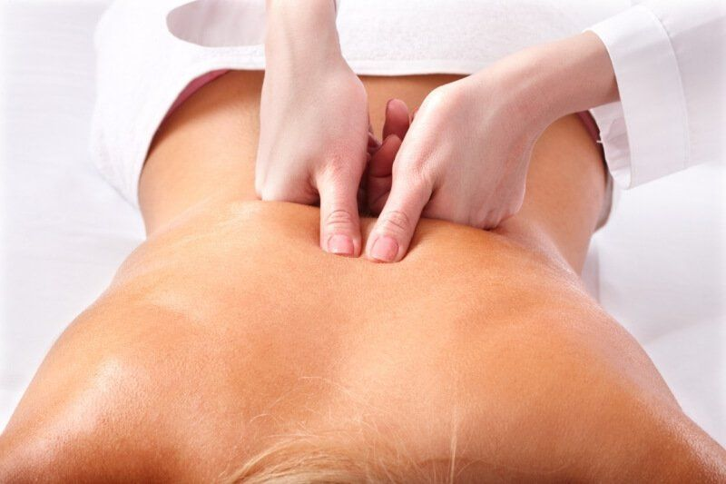 Lợi ích vượt trội của massage bấm huyệt trị liệu chuyên sâu