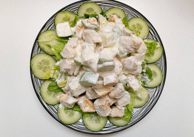 Thực đơn giảm cân bằng ức gà với món salad ức gà sữa chua Hy Lạp