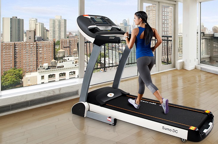 Các bài tập gym giảm mỡ toàn thân cho nữ - Cardio với máy chạy bộ