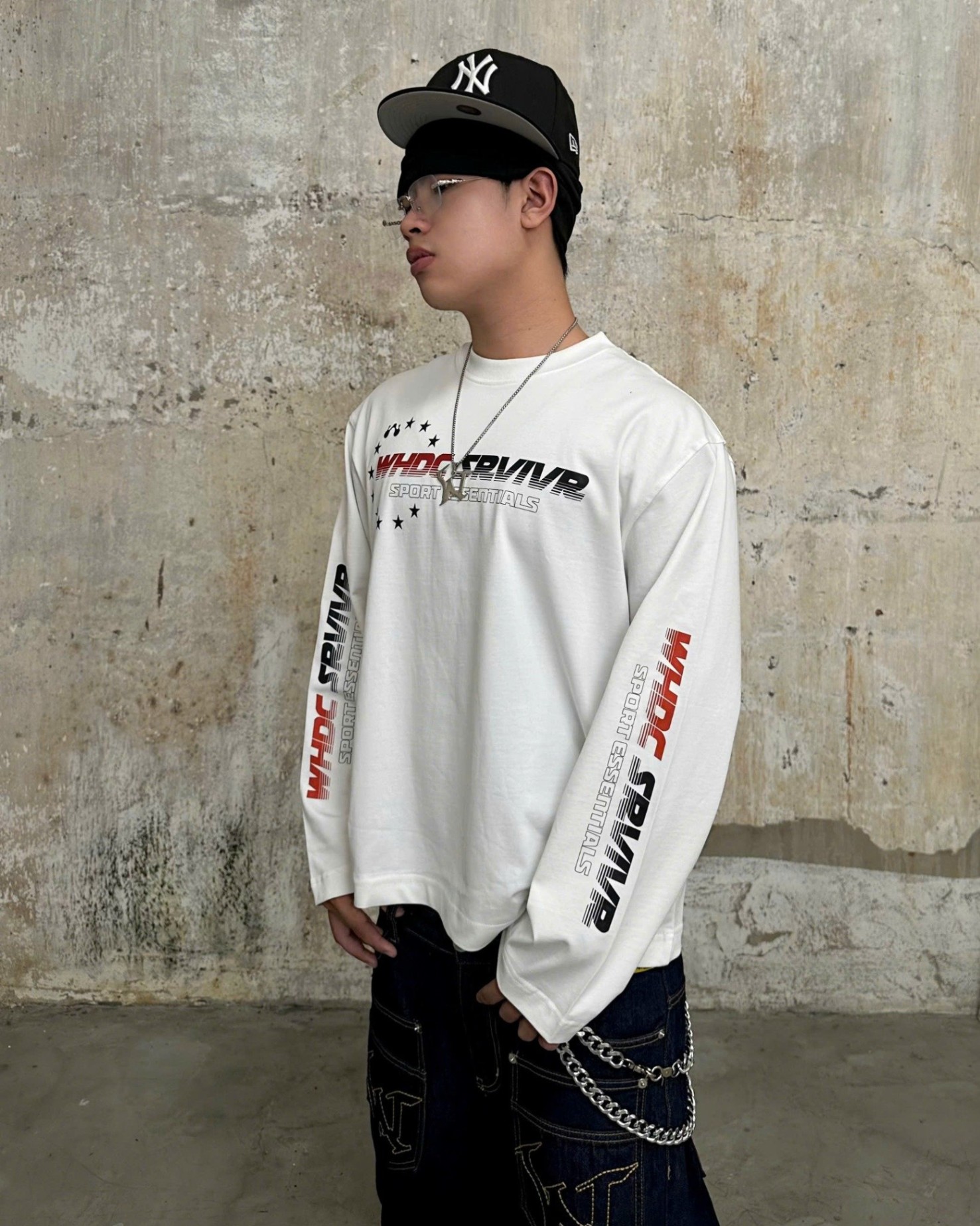 WHDC SRVIVR SPORT LONGSLEEVE IN WHITE