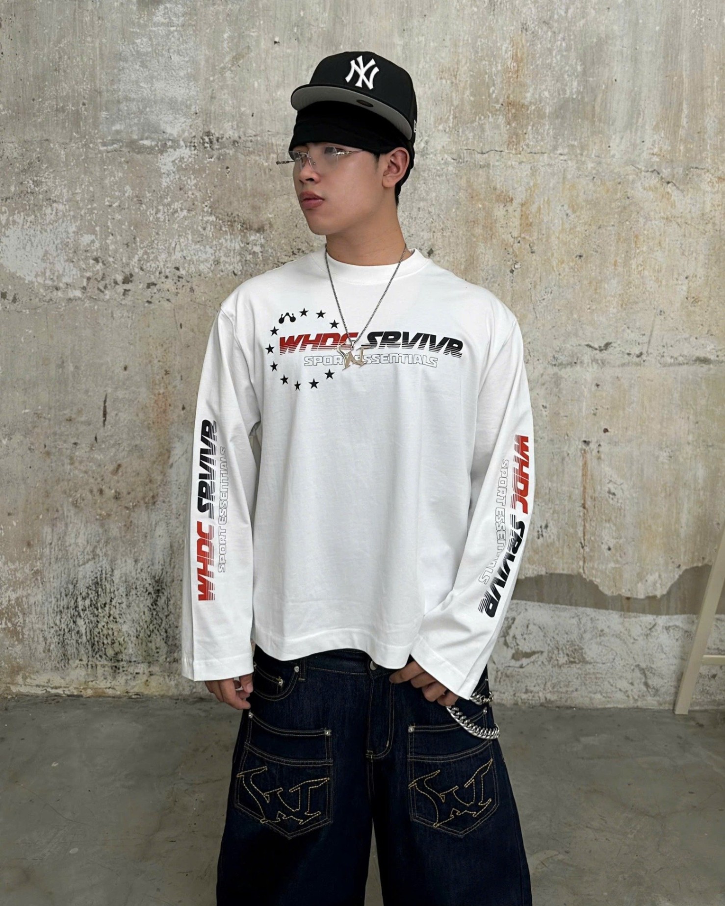 WHDC SRVIVR SPORT LONGSLEEVE IN WHITE