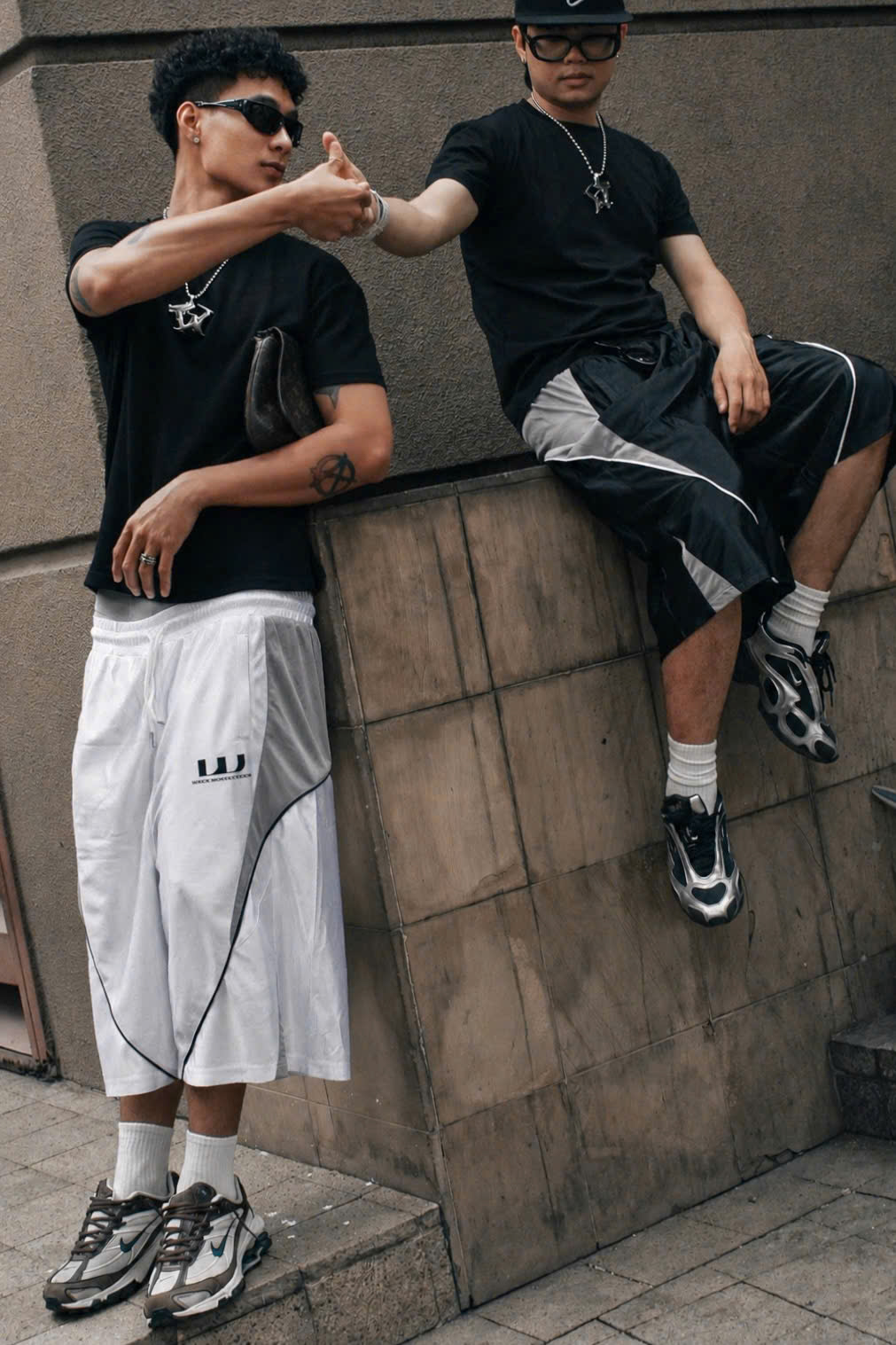 WHDC BAGGY BASKETBALL SHORTS IN BLACK