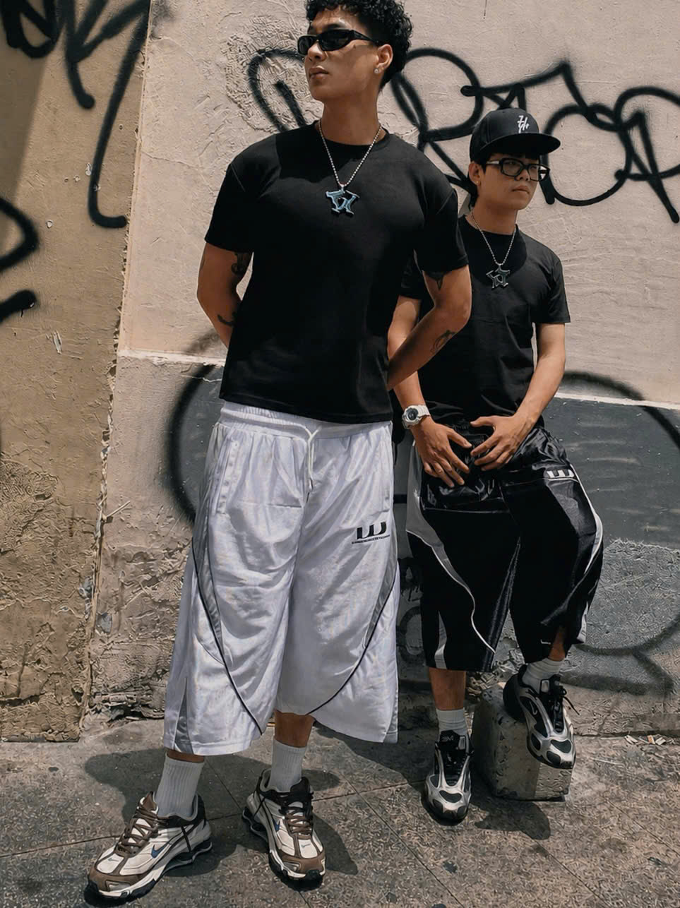 WHDC BAGGY BASKETBALL SHORTS IN WHITE