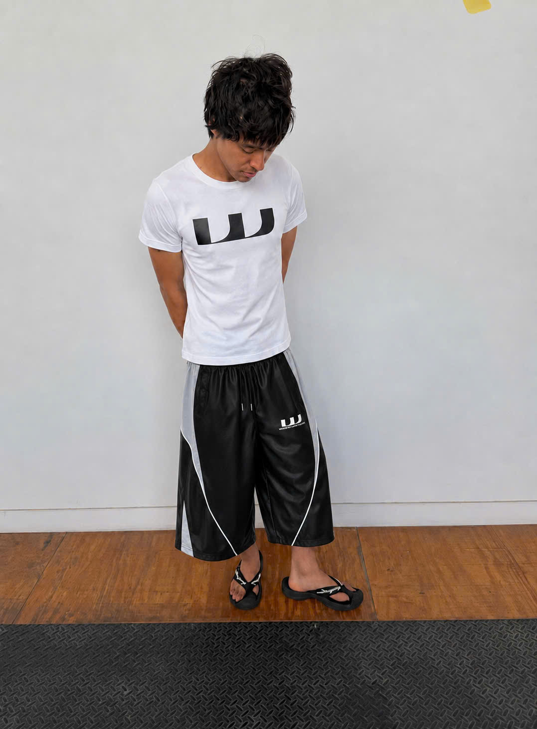 WHDC NEW ICONIC FITTED TEE IN WHITE / BLACK