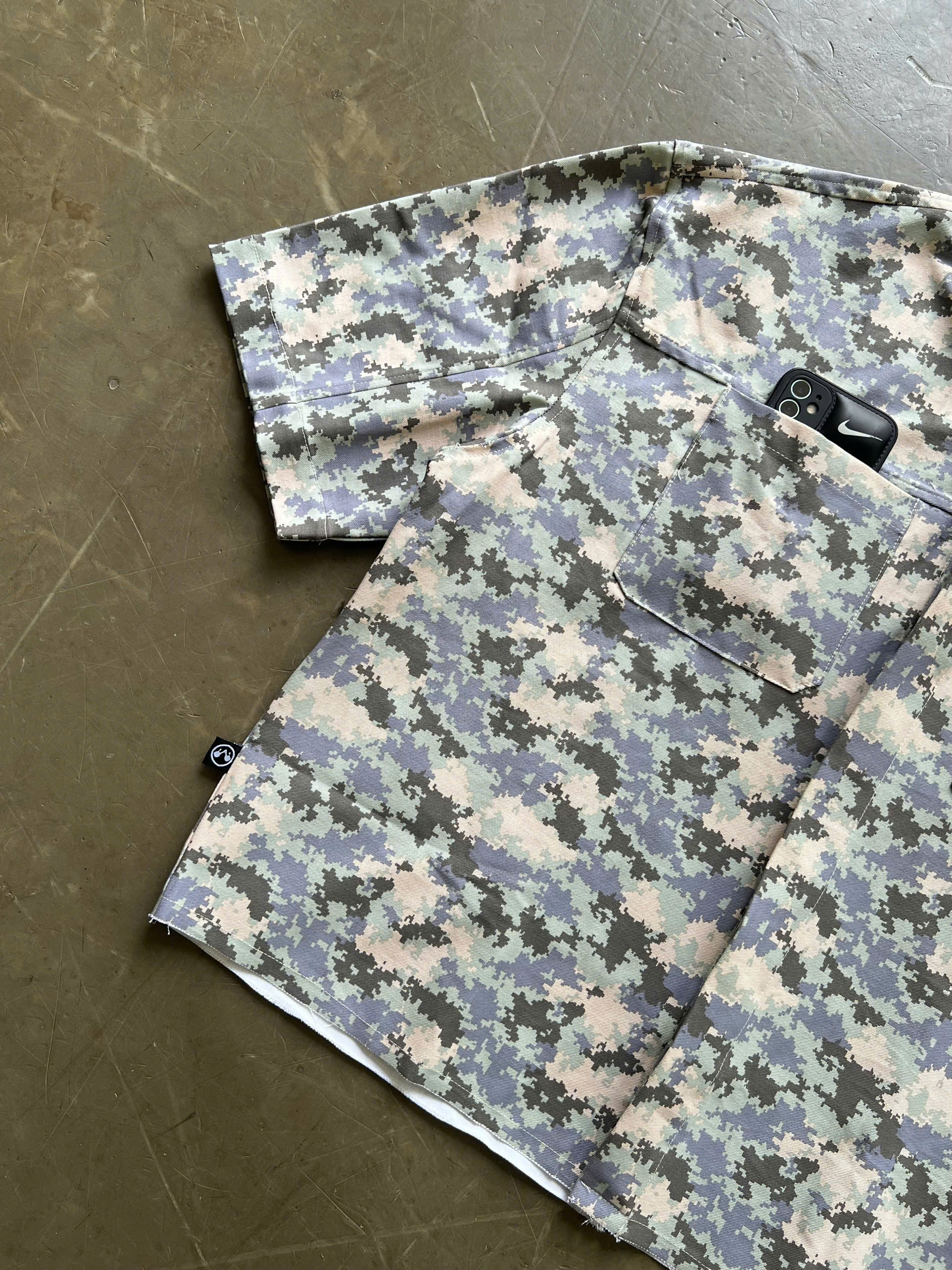 WHDC SRVIVR DIGITAL CAMO BOXY SHIRT