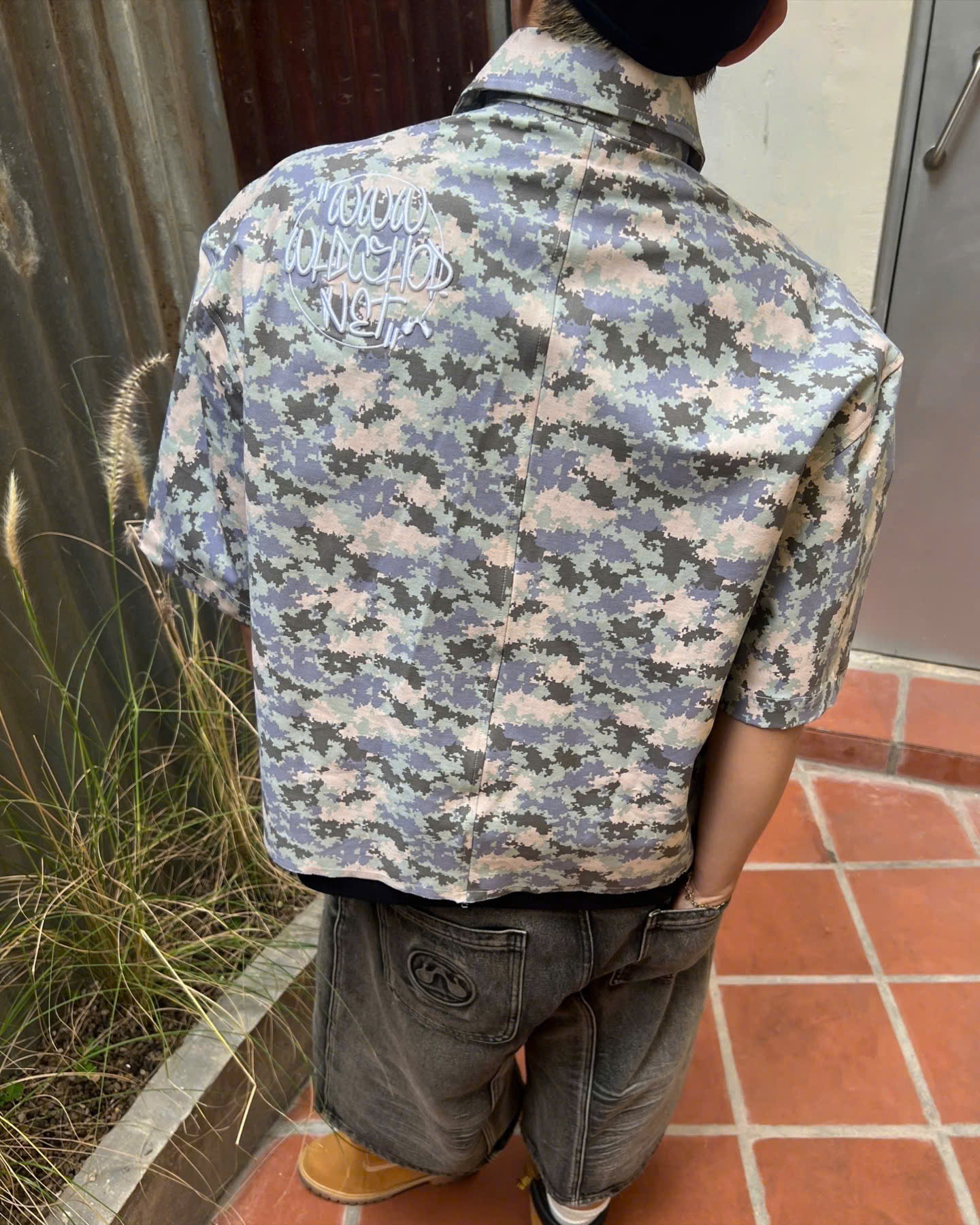 WHDC SRVIVR DIGITAL CAMO BOXY SHIRT