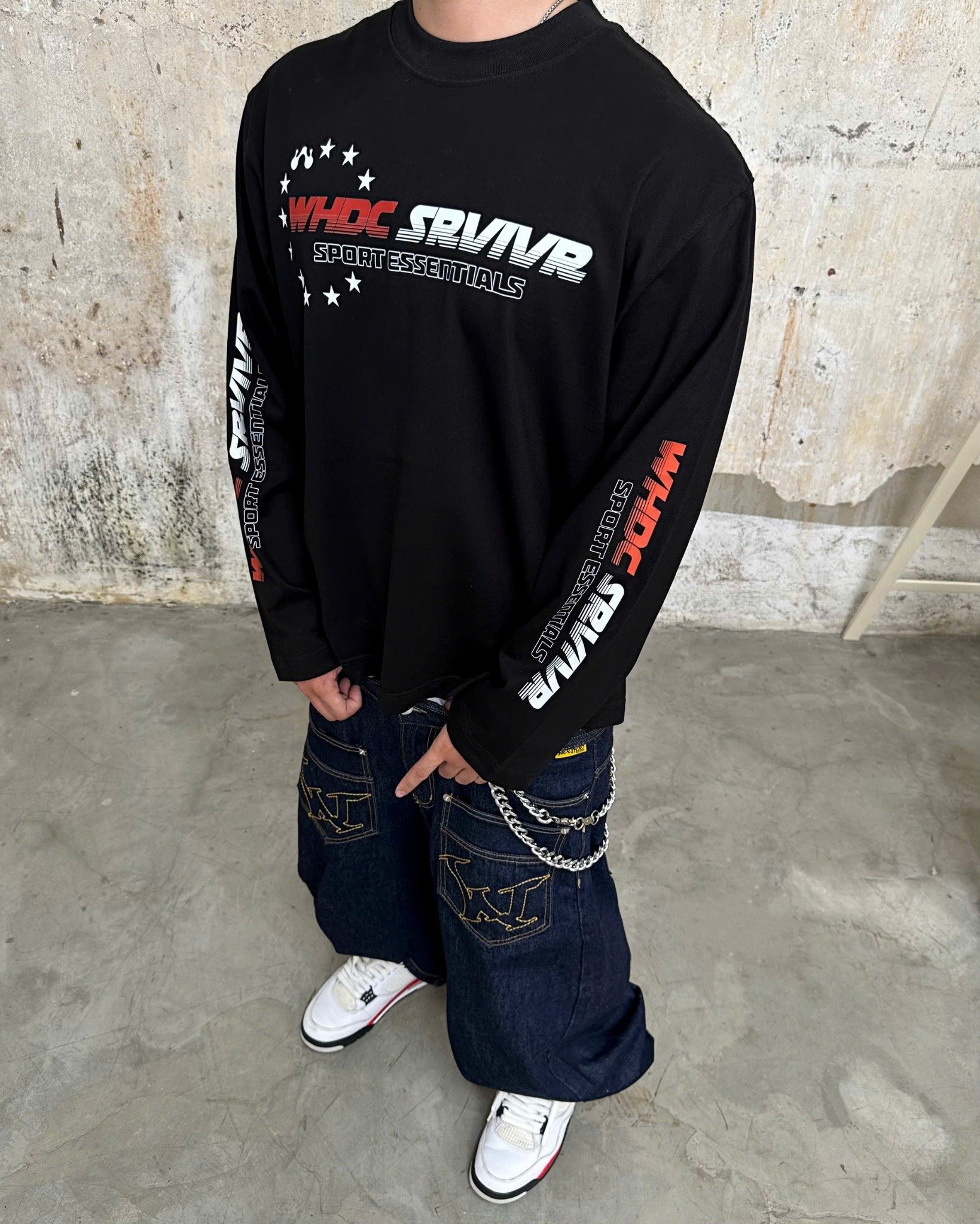 WHDC SRVIVR SPORT LONGSLEEVE IN BLACK