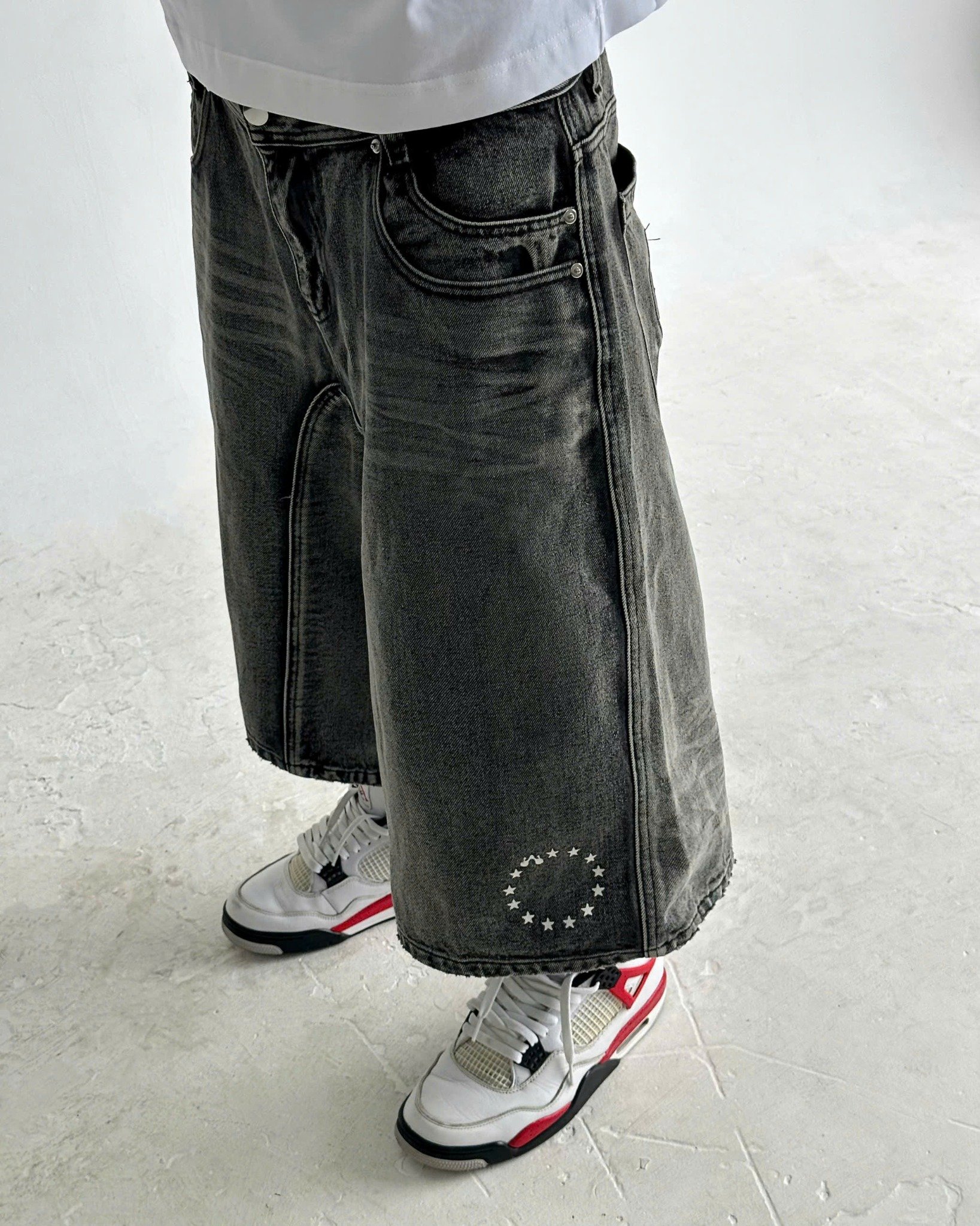 WHDC SRVIVR WASHED BAGGY DENIM SHORTS IN BLACK