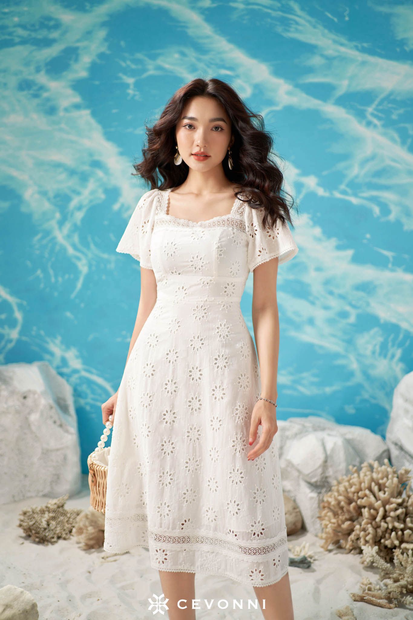 Mùa hè trắng tay ngắn bằng vải cotton và vải lanh cho phụ nữ phần dài eo  cao là váy dài mỏng kiểu thêu hoa của phụ nữ - Sản phẩm HOT