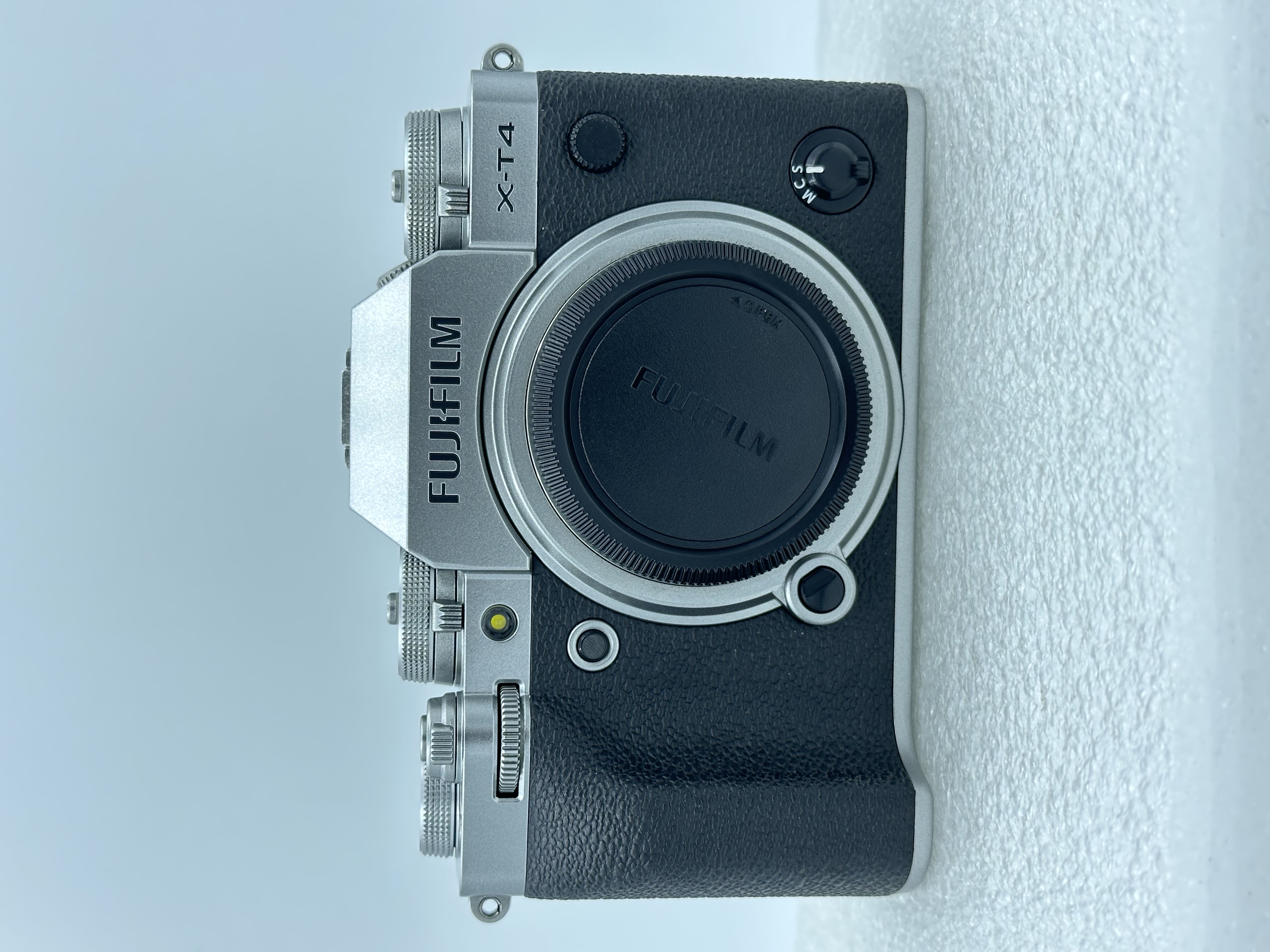 FUJIFILM XT4 SILVER ( 2341 )