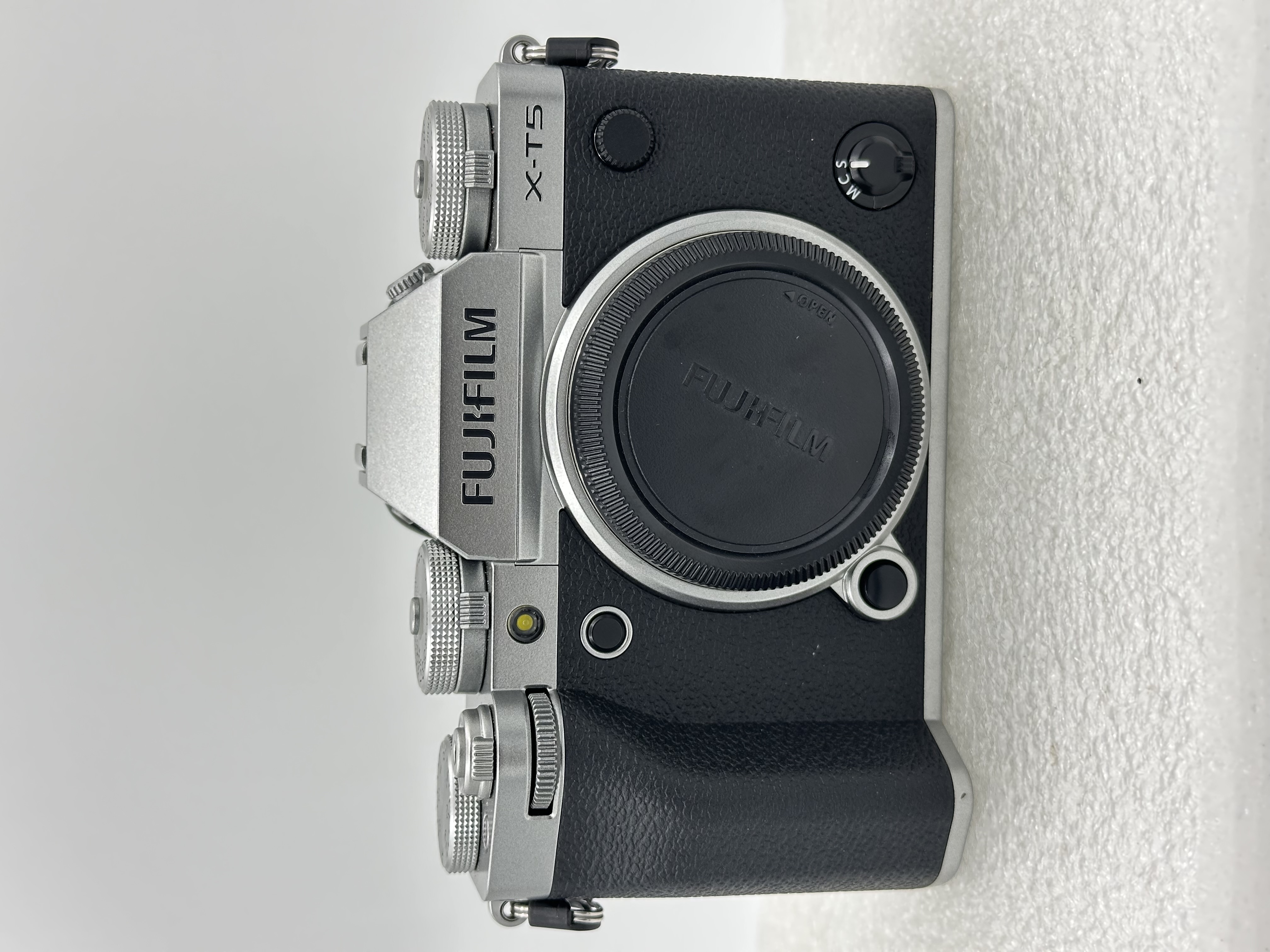 FUJIFILM XT5 SILVER ( 2875 )