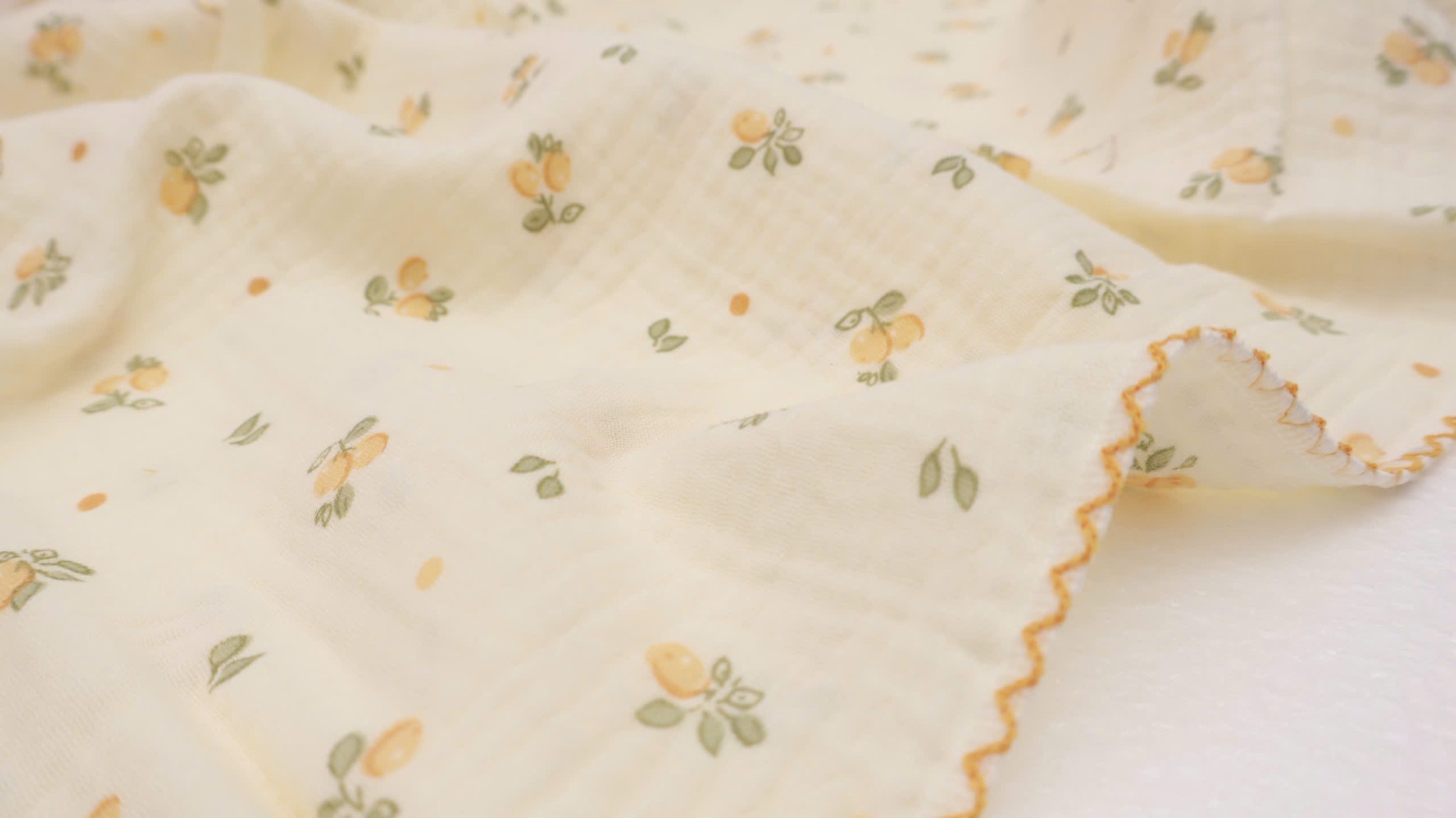 Khăn tắm 70x100cm viền màu
