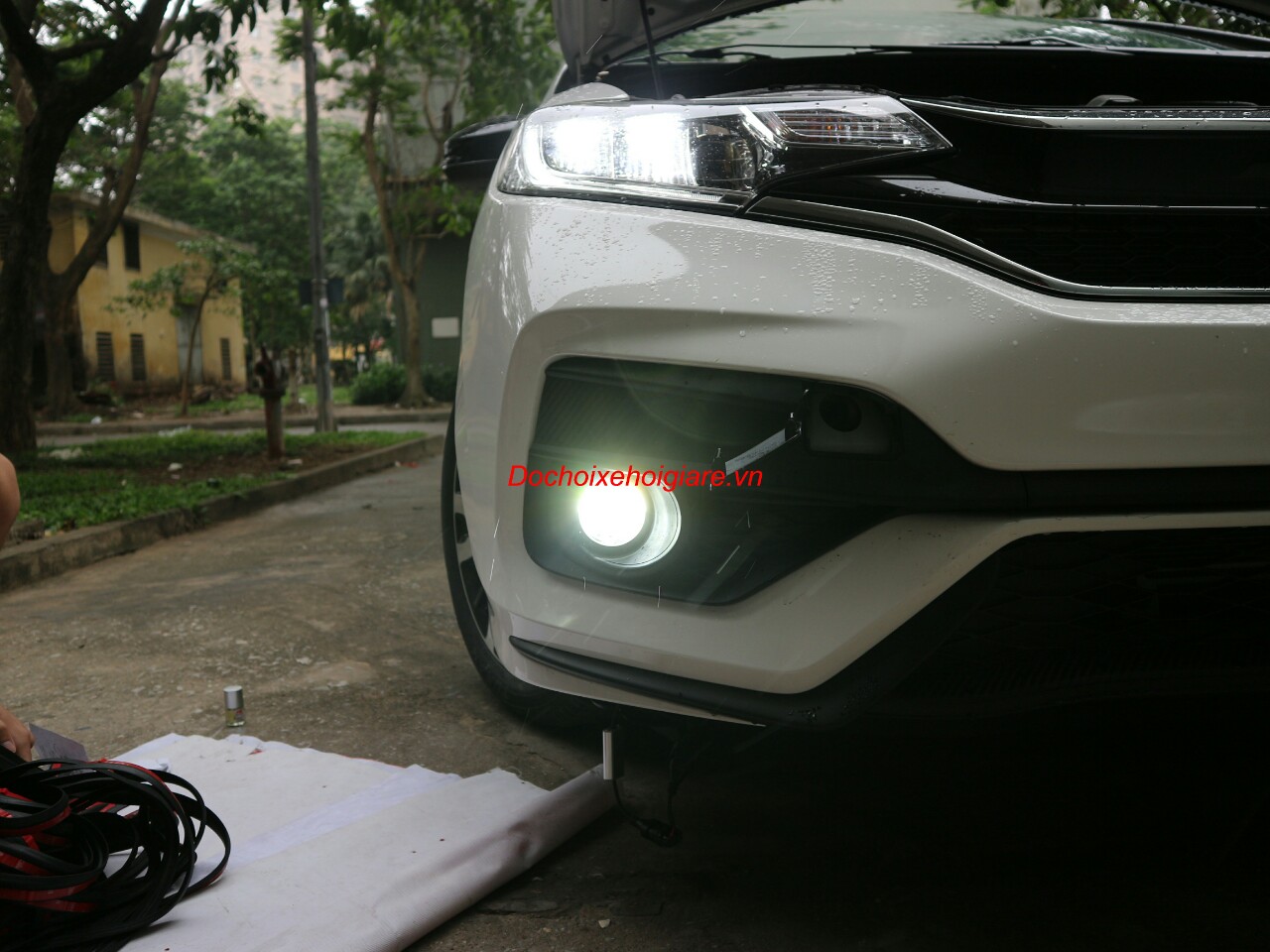 Độ đèn gầm Bi-Xenon Led 2 chế độ pha cos lắp zin theo xe cho Honda Jazz