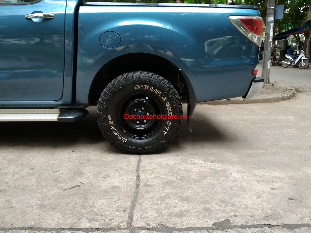Lốp xe ô tô Cooper Discoverer STT LT265/75R16. Made in USA