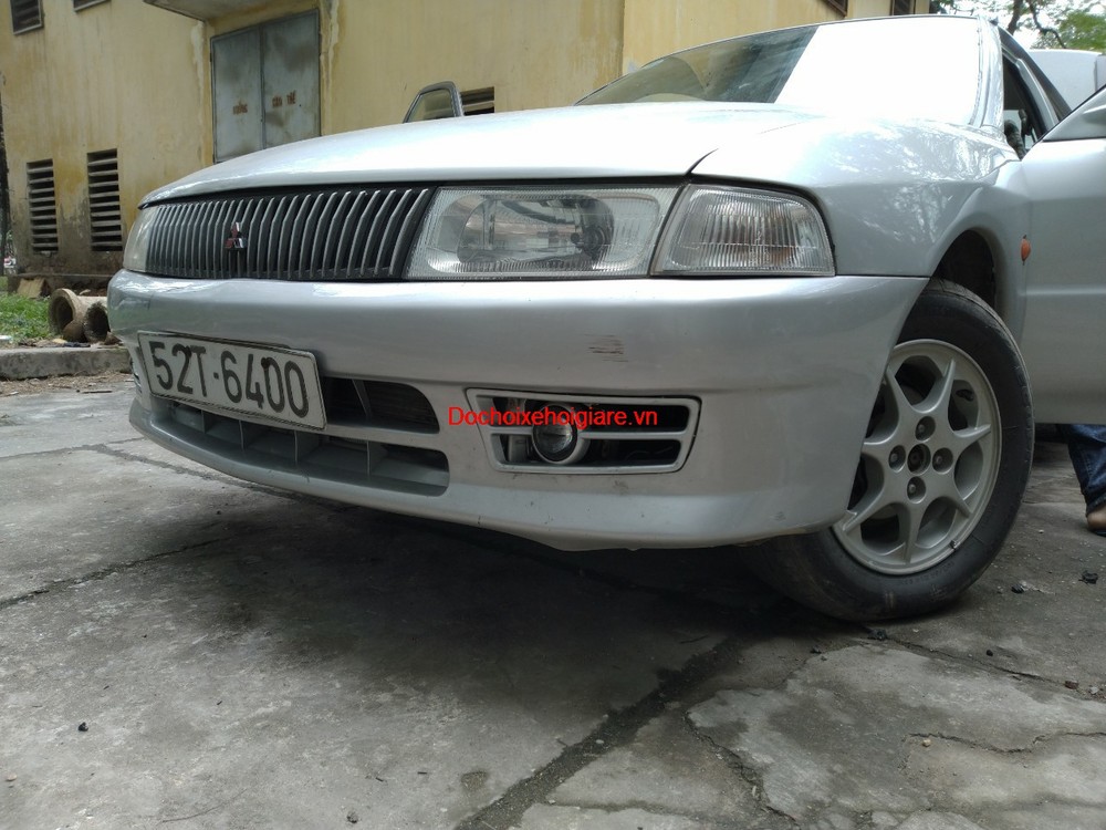 Tăng sáng cho Mitsubishi Lancer bằng đèn Bi Xenon gầm hai chế độ pha cos