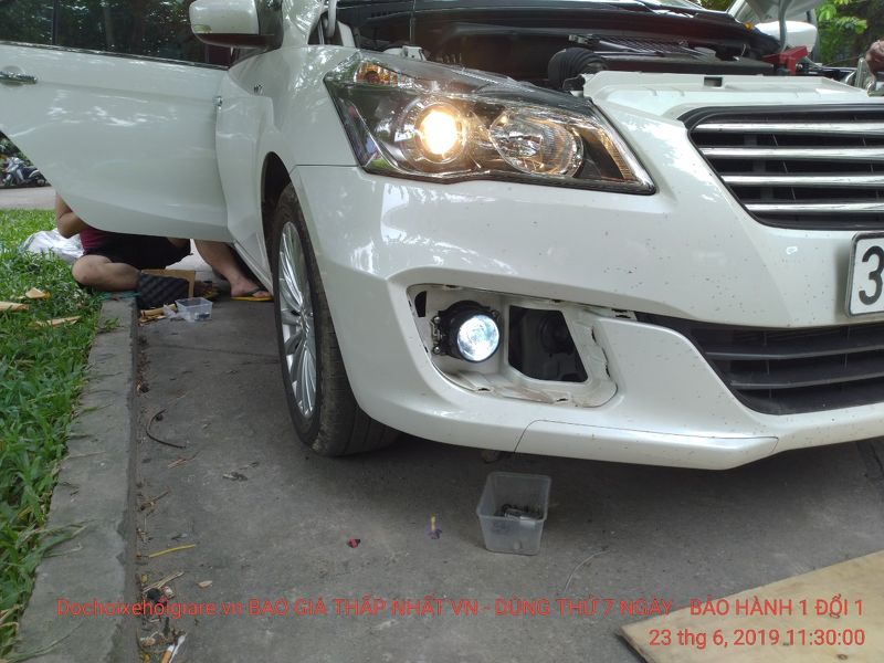 Đèn Bi gầm Suzuki Ciaz. Đèn sương mù, đèn cảng Suzuki Ciaz. Bi Xenon Led Pha Cos Suzuki Ciaz